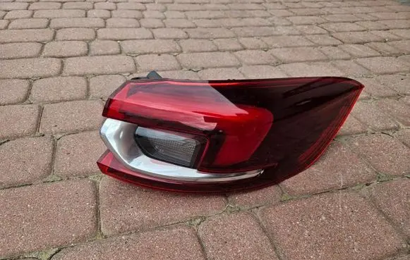 Opel Insignia B Rear/tail lights YR00148080
