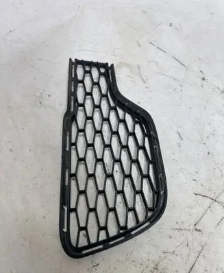 Maserati Ghibli Front bumper lower grill
