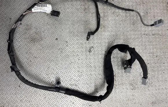 Volvo V40 USB socket connector 31334079