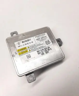 Porsche Macan (95B) Headlight ballast module Xenon 99161832303 W003T21871 6913112599