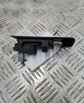 Volkswagen PASSAT B7 Electric window control switch
