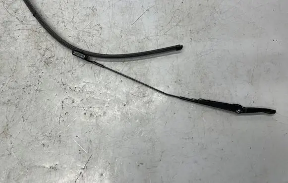 Opel Zafira C Windshield/front glass wiper blade 20812593