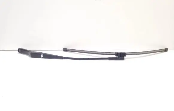 Volkswagen Golf Plus Front wiper blade arm 5M0955410C