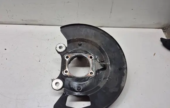 Dodge Grand Caravan Front wheel hub 04743579AB