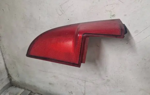Rear tail light reflector
