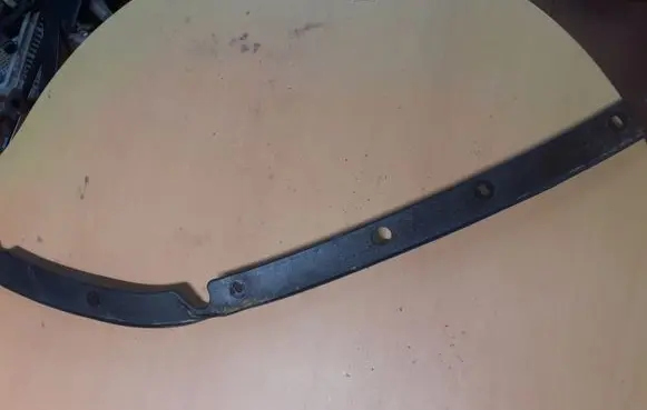 Chevrolet Malibu Front bumper splitter molding 23478391