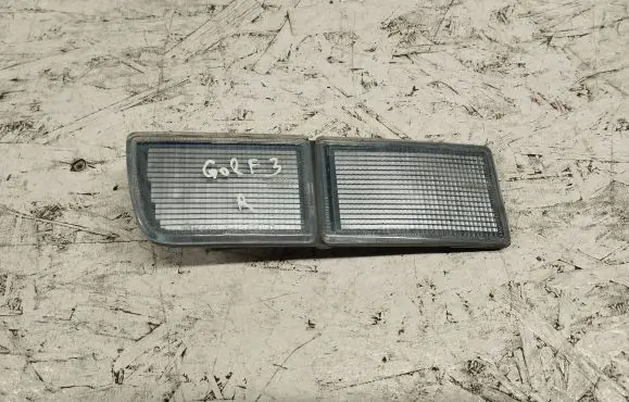 Volkswagen Golf III Front reflector 084411609L