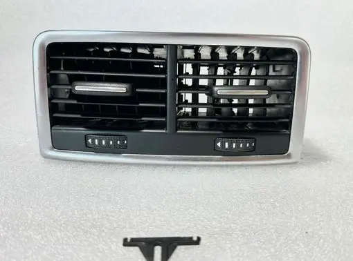 Audi Q7 4L Rear air vent grill 4L0819203