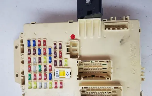 Hyundai i40 Fuse module 919503Z021