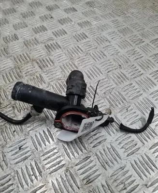 Thermostat/thermostat housing
