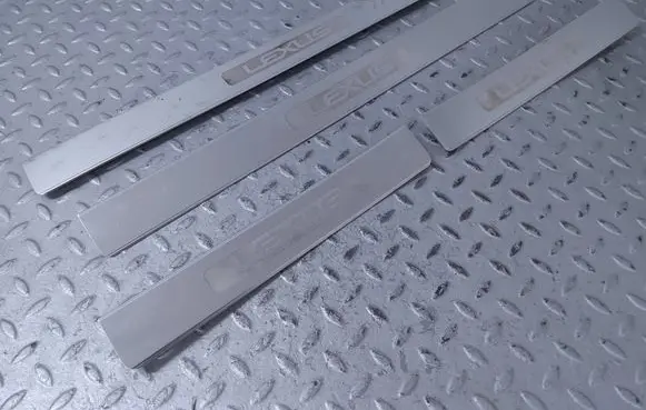 Lexus GS 300 350 430 450H sill trim set (inner) 6792730110 6794330100 6794430100