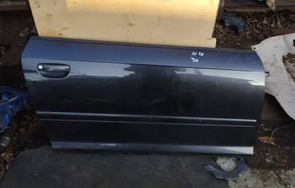 Audi A3 S3 8P Front door