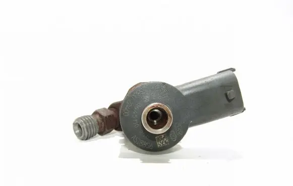 Hyundai i30 Fuel injector 338002A400
