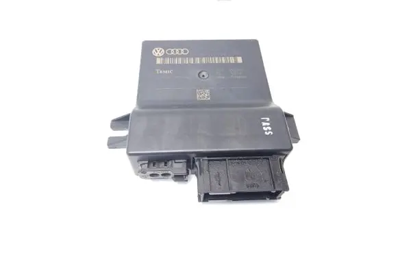 Audi Q7 4L Gateway control module 4F0907468B