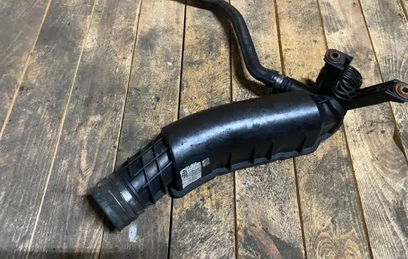 Mercedes-Benz C W203 Intercooler hose/pipe A2710901537 2710901537