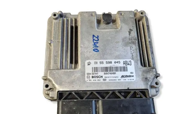 Opel Astra J Engine control unit/module 55598045 55579447 0281030852