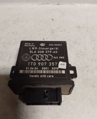 Volkswagen Touran I Light module LCM 1T0907357 5LA00837960