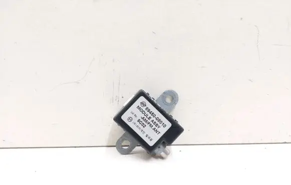 SsangYong Rexton Aerial antenna amplifier 8945008010