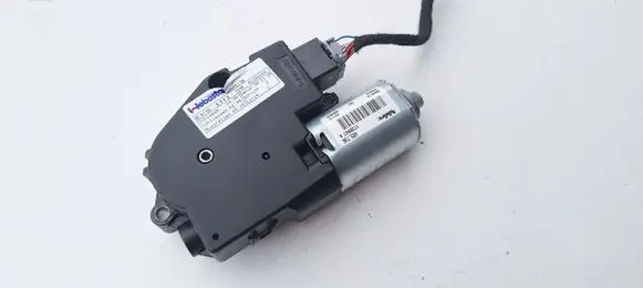 Volvo V70 Sunroof motor/actuator 39845130
