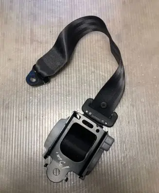 Renault Captur Rear seatbelt 888406499R 061325 5032G791L7