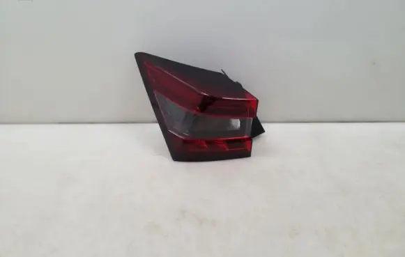Nissan Juke I F15 Rear/tail lights 265556PA0A