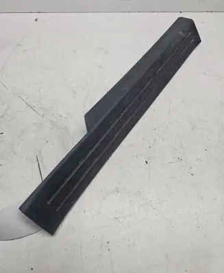 Front sill trim cover