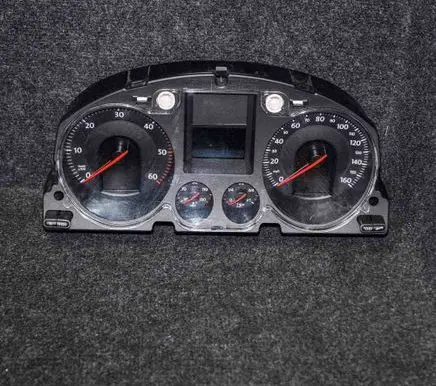 Volkswagen PASSAT B6 Speedometer (instrument cluster)