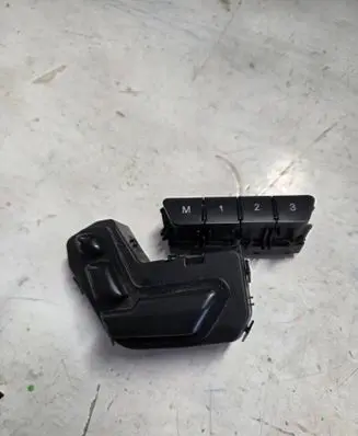 Mercedes-Benz GL X166 Seat control switch A1669053900
