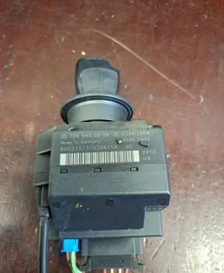 Mercedes-Benz CLK A209 C209 Ignition lock 2095450508 33002404 33002403