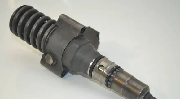 Audi A4 S4 B7 8E 8H Fuel injector 0414720404