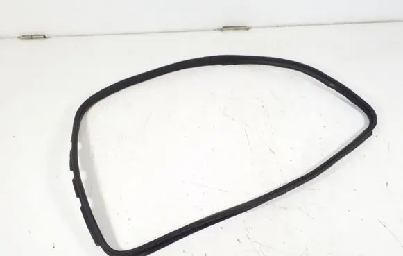 Mercedes-Benz CL C216 Trunk rubber seal (body) A2167500498
