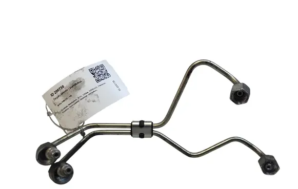 Volvo V40 Fuel injector supply line/pipe 