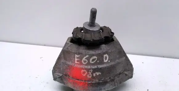 Engine mount bracket