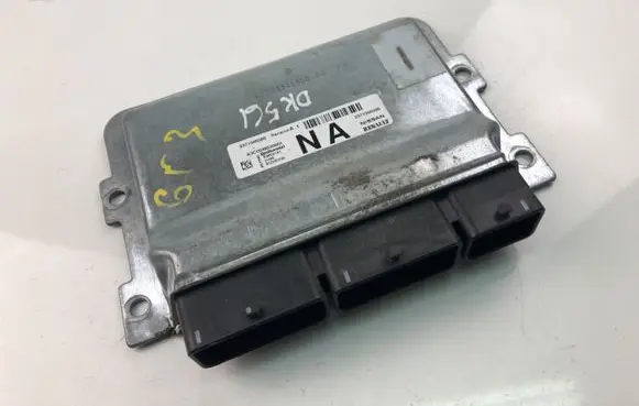 Dacia Sandero Engine control unit/module 237104639S