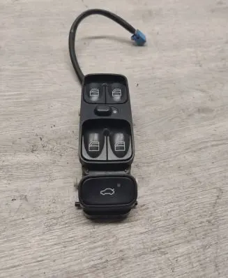 Mercedes-Benz C W203 Other switches/knobs/shifts A2038200110