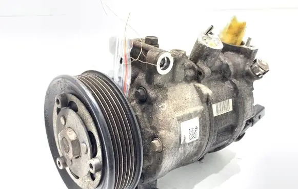 Volkswagen Golf VII Air conditioning (A/C) compressor (pump) 5Q0820803