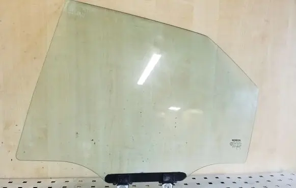 Honda Civic Rear door window glass