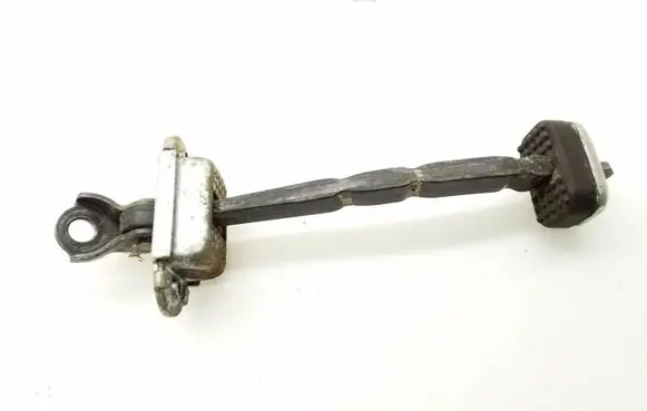 Honda CR-V Rear door check strap stopper