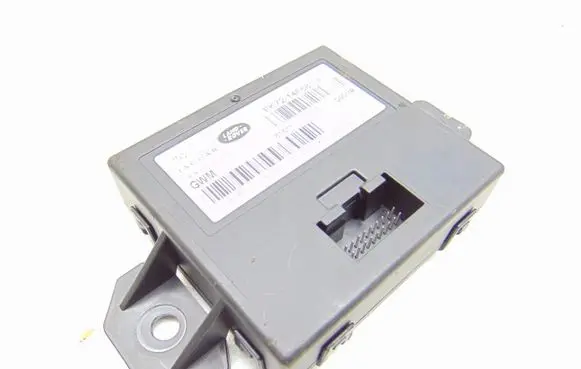 Land Rover Discovery Sport Gateway control module FK7214F681AH
