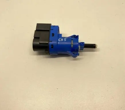 Mazda CX-5 II Brake pedal sensor switch PA6GF30