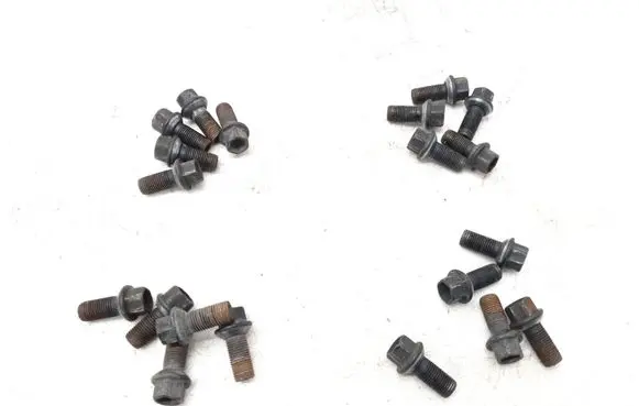 Mercedes-Benz C W205 Nuts/bolts 