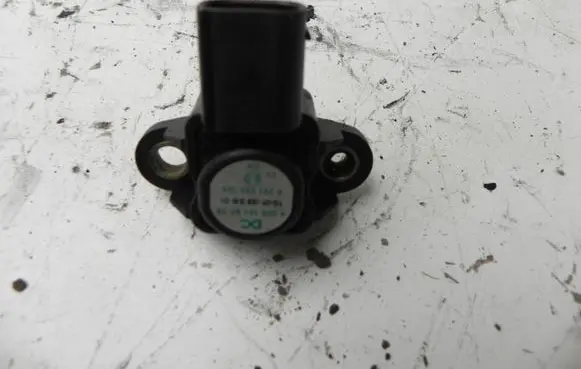 Mercedes-Benz E W212 Air pressure sensor A0061539728 MB1012