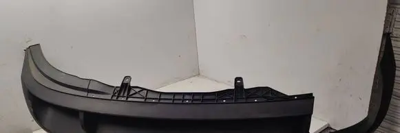 Front bumper lip