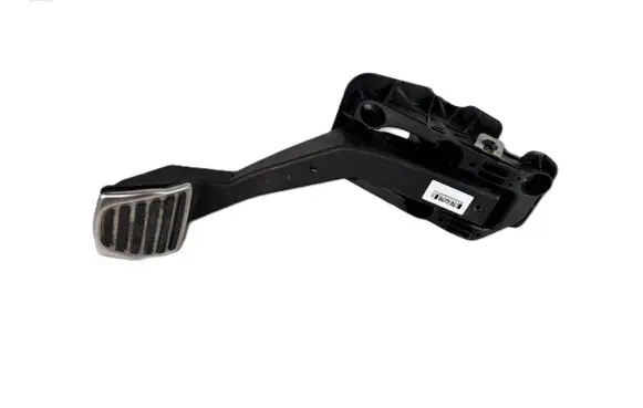 Alfa Romeo Stelvio Brake pedal