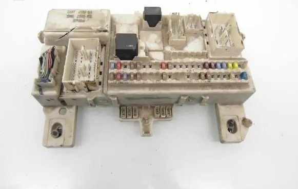 Volvo V50 Central body control module 519096408 30728906