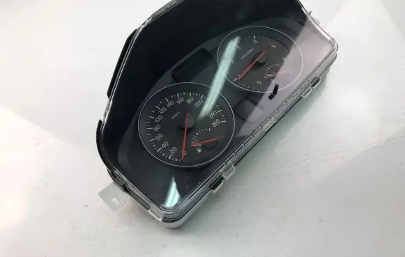 Volvo V50 Speedometer (instrument cluster) 31254776