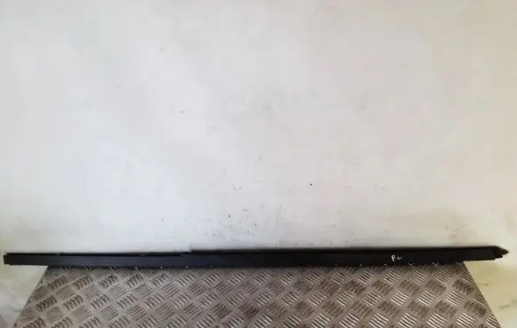 Opel Movano B Front door windshield rail 
