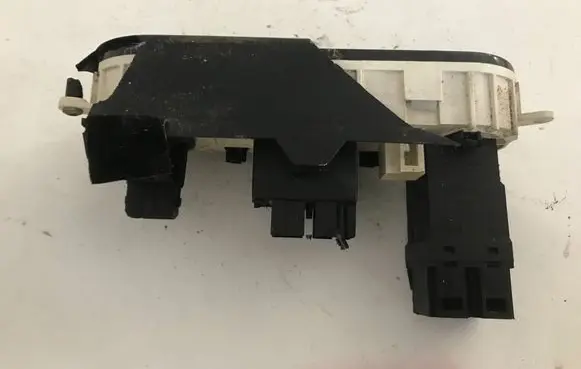 Ford Focus Central console control unit 456545