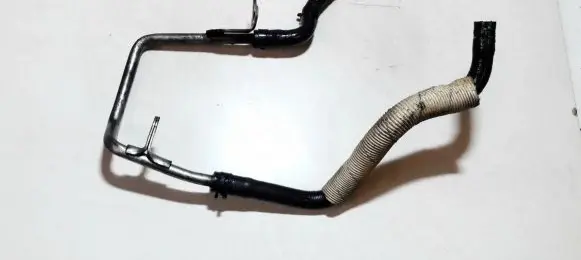 Toyota Avensis T270 Engine coolant pipe/hose
