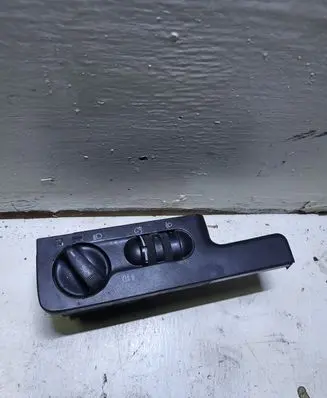 Volkswagen PASSAT B4 Light switch 3A1941531E